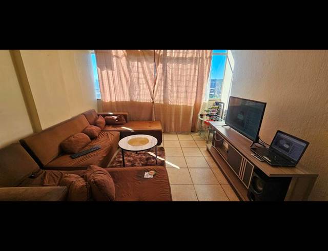 2 BEDROOM APARTMENT FOR SALE IN SUNNYSIDE